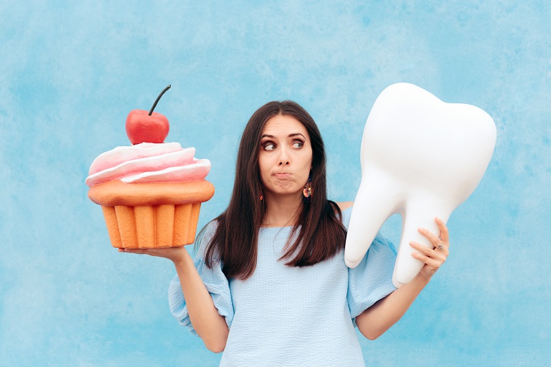 Plaza Dentist In My Area Explains Importance Of Low Sugar Diet And Good Dental Hygiene